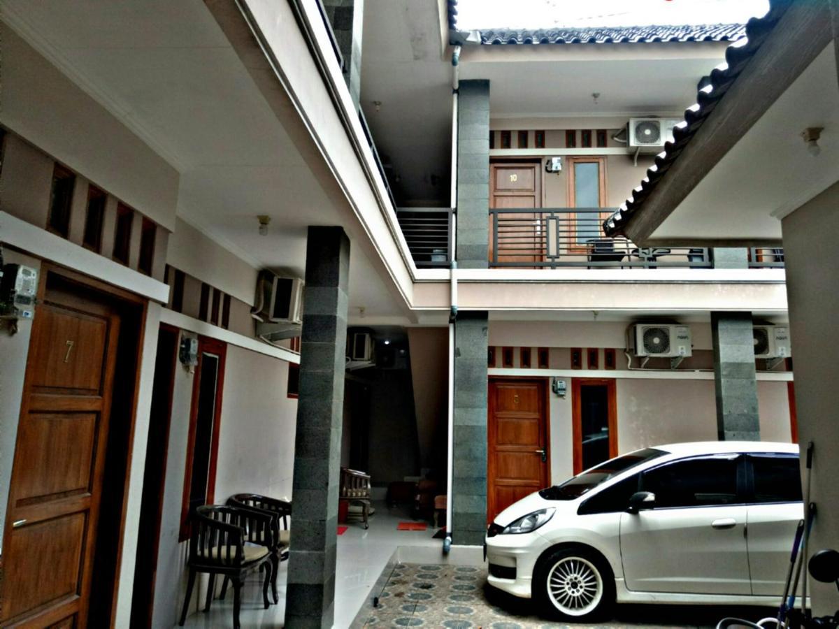 Wisma Andali Syariah Near Rsud Cideres Маджаленка Екстер'єр фото